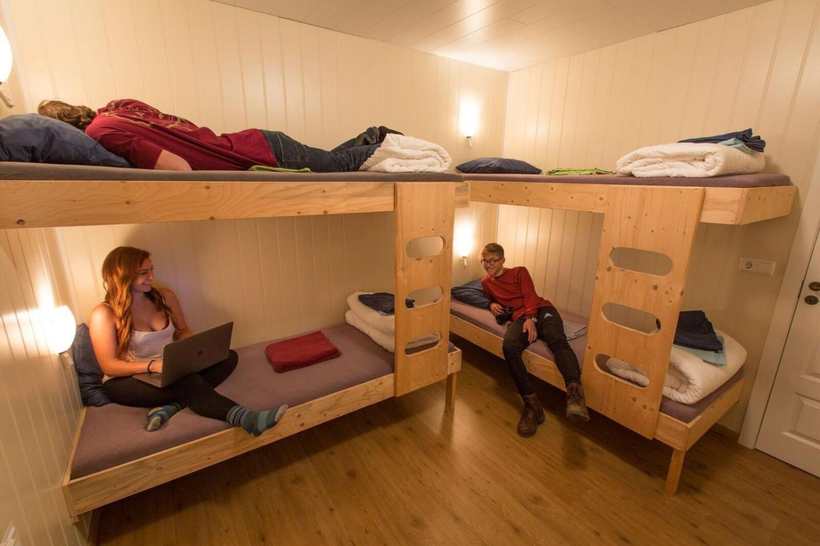 Vik Hostel Ngoại thất bức ảnh
